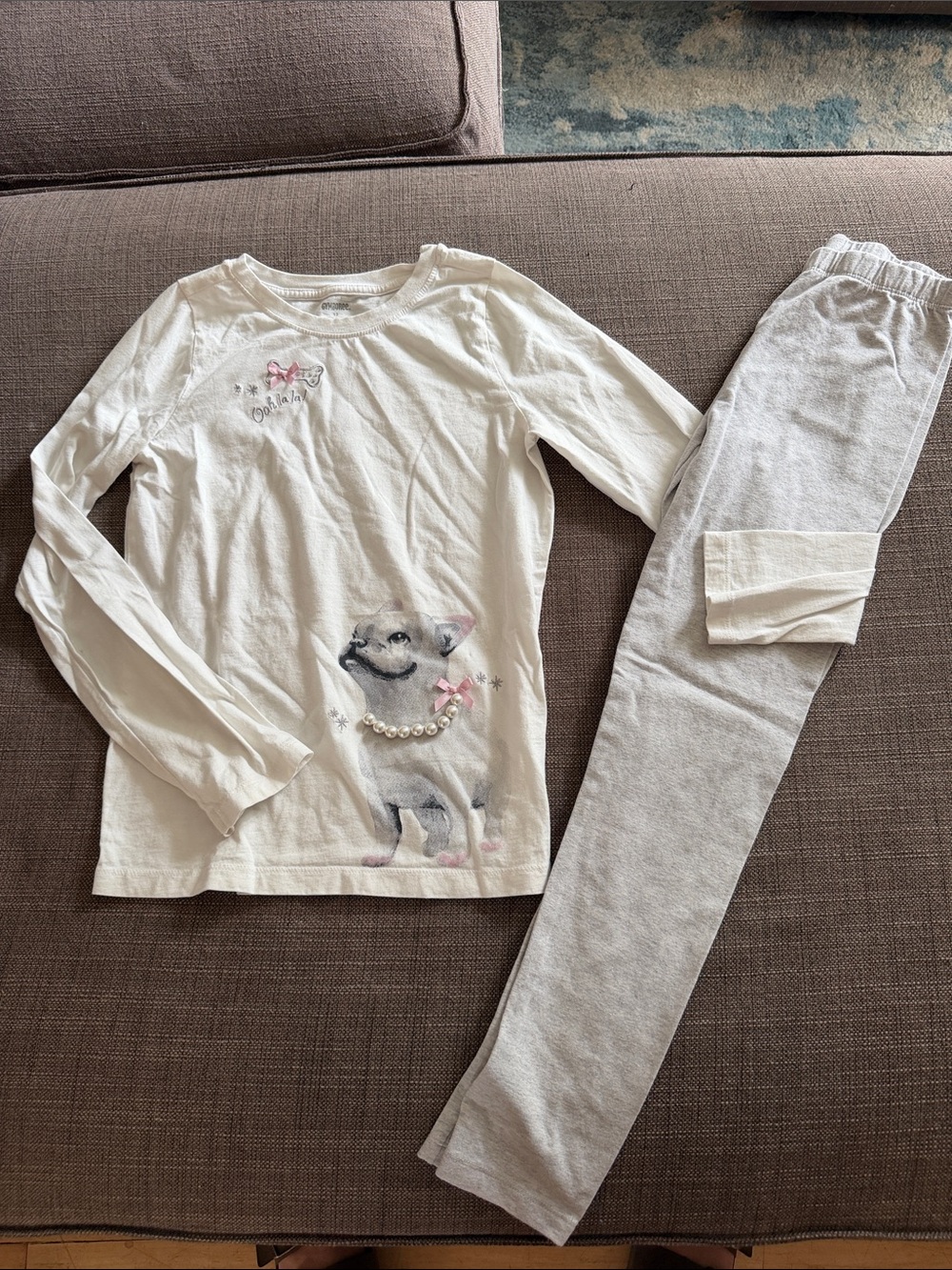 Gymboree Cream and Light Gray Girls Pajama Set with Puppy Graphic